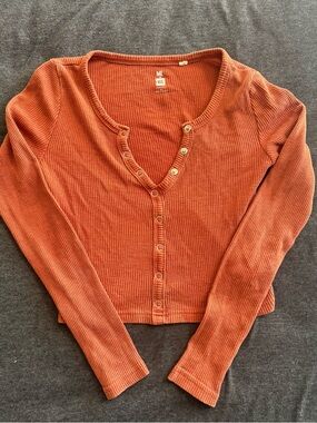 Me to We Waffle-Knit Snap-Front Top in Rust Orange